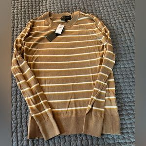 Banana Republic Factory Light Sweater - XS
